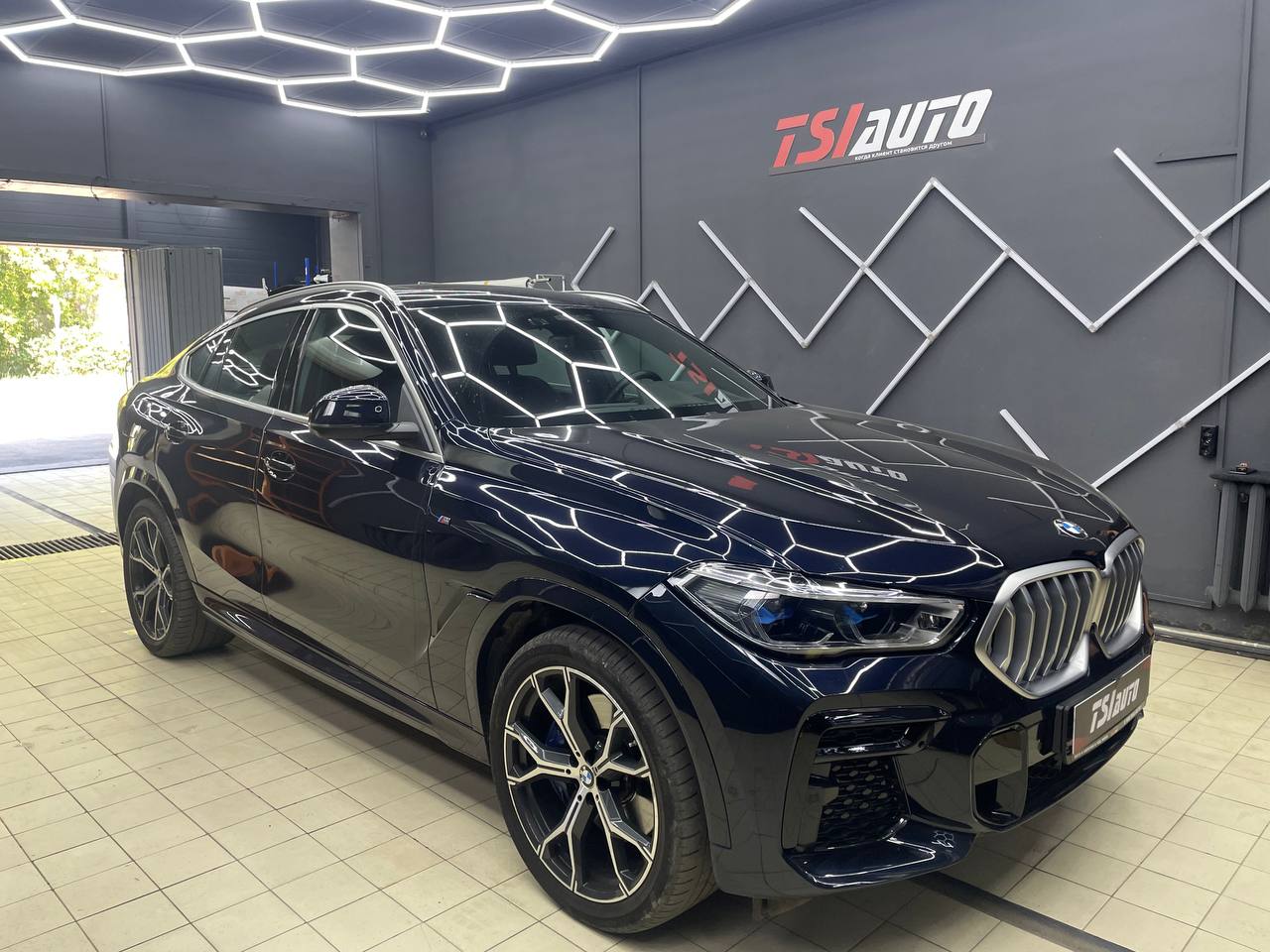 BMW X6 G06 установка динамиков и усилителя Match фото и цены