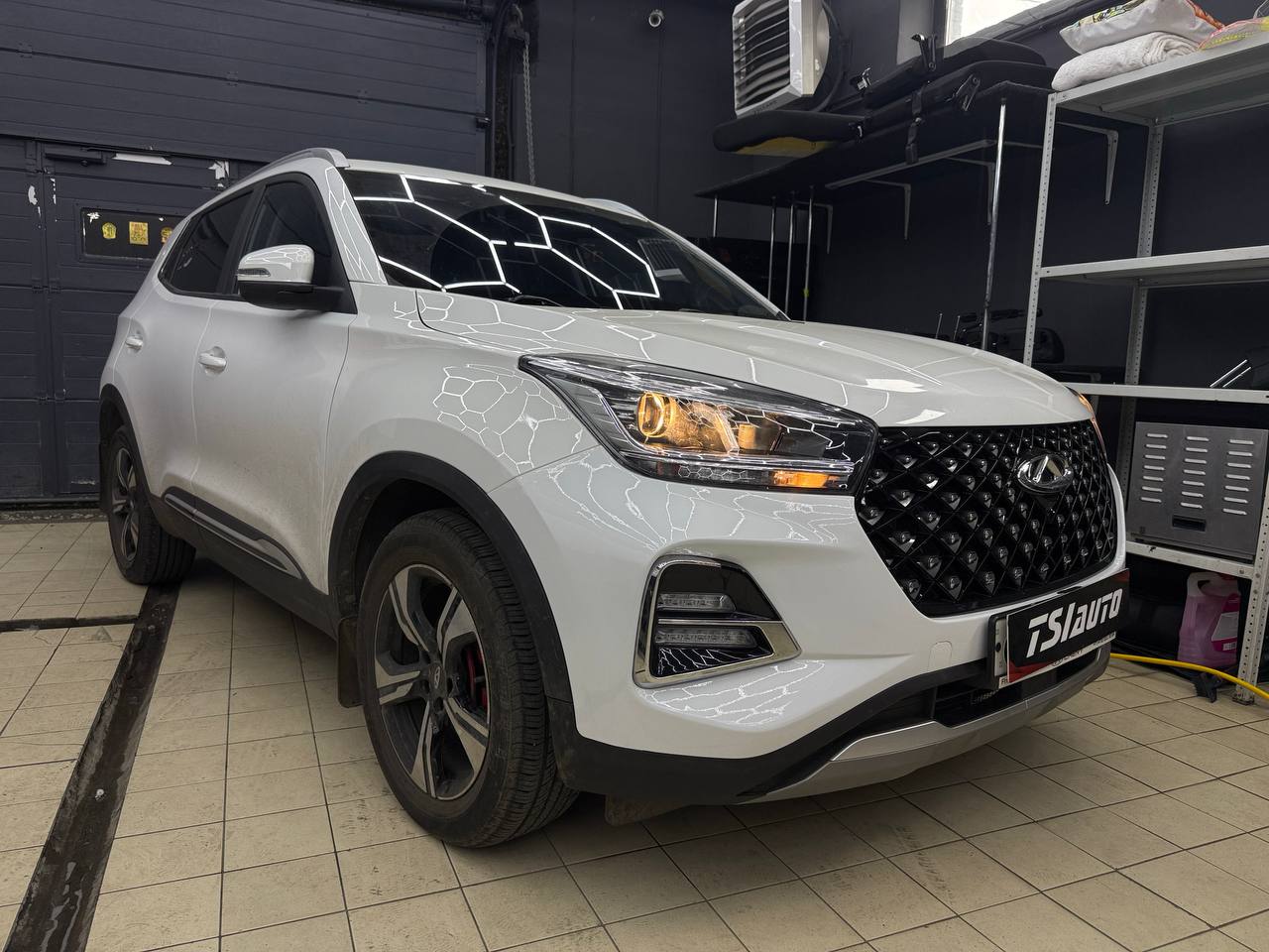 Chery Tiggo 4 установка подсветки и замена автозвука