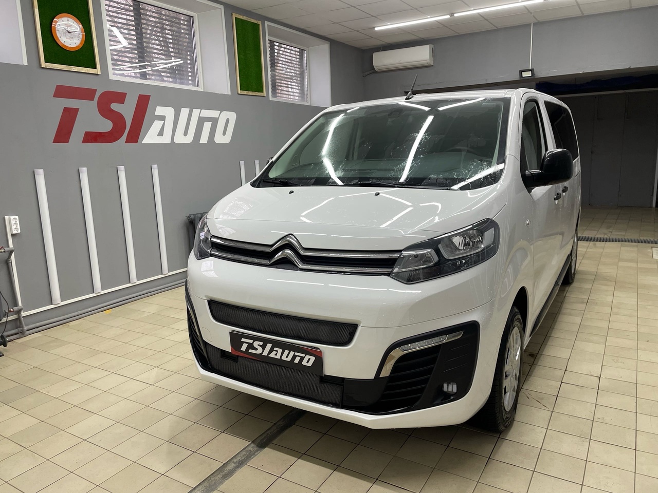 Полная шумоизоляция Citroen Spacetourer фото