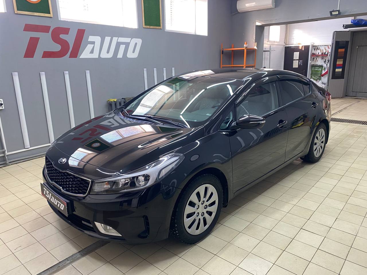 Шумоизоляция Kia Cerato в Архангельске