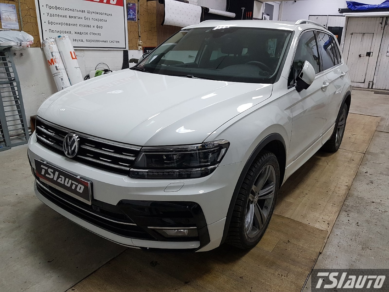 Правильная шумоизоляция Volkswagen Tiguan 2 в Архангельске