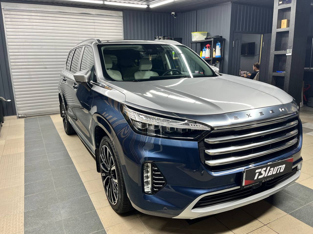 Оклейка пленкой Exeed VX в Архангельске