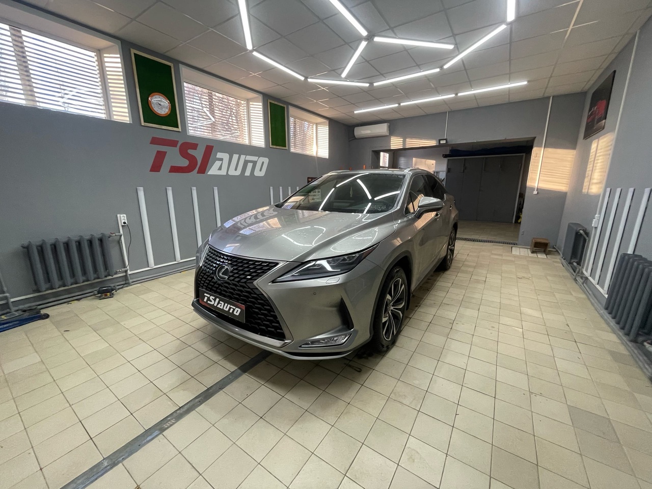 Шумоизоляция Lexus RX в Архангельске