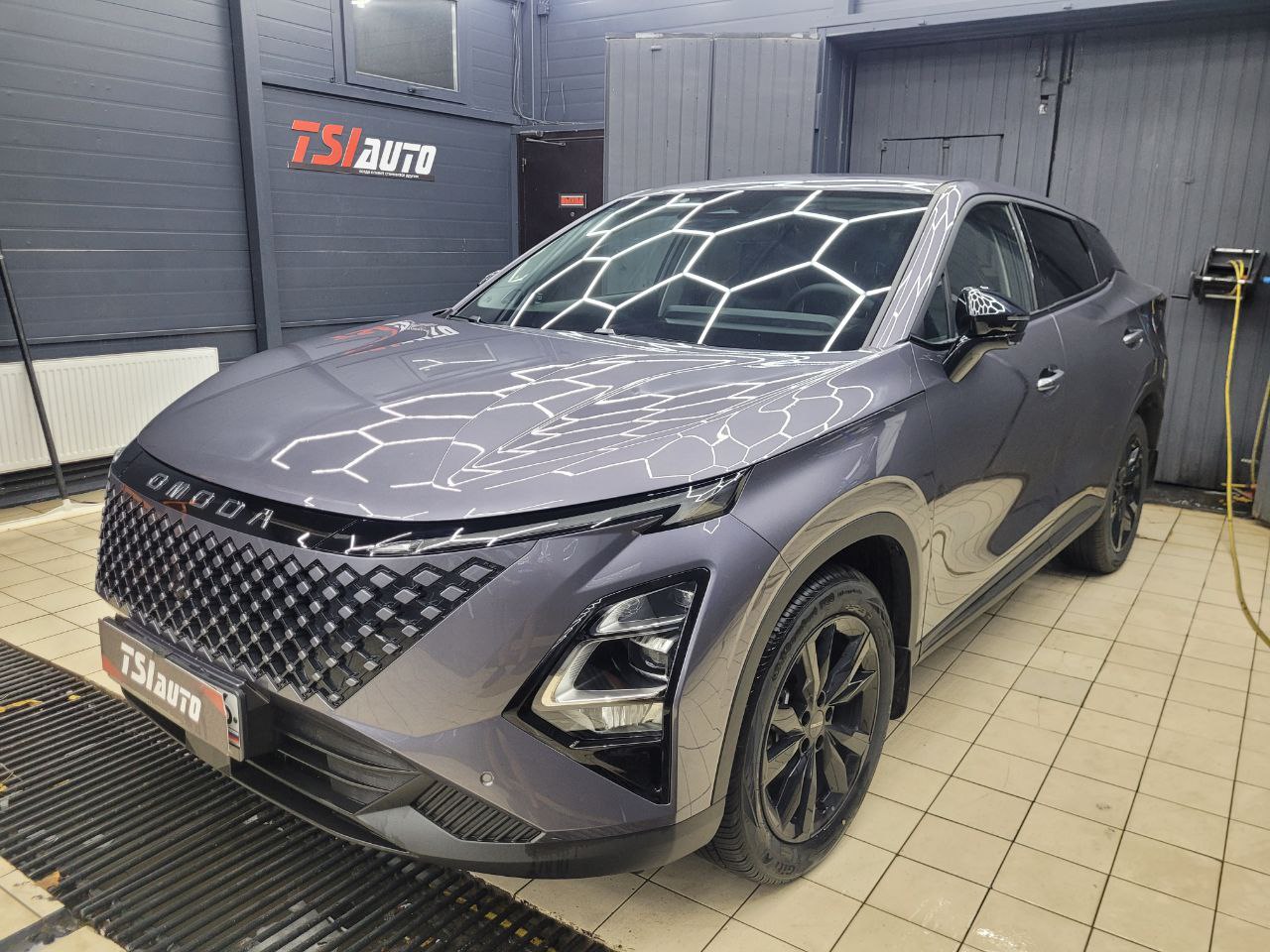 Omoda C5 оклейка пленкой в Архангельске