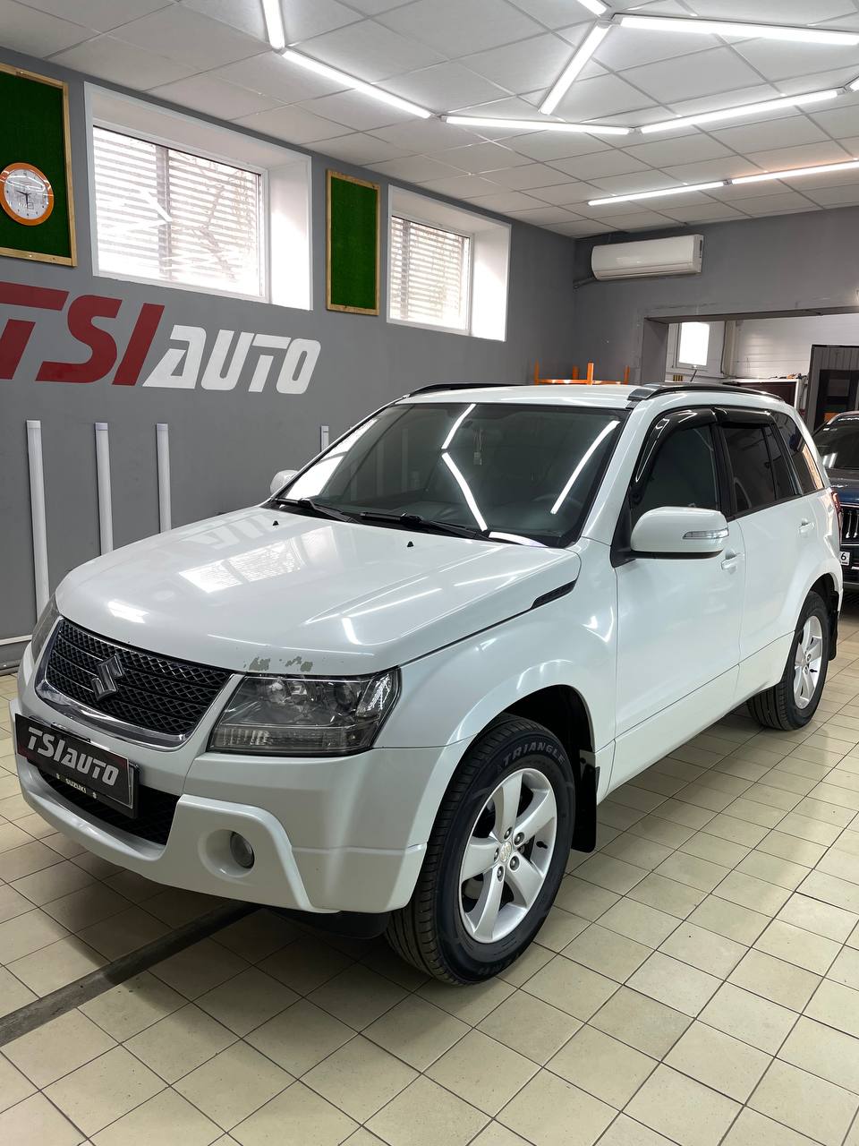 Установка усилителя и акустики в Suzuki Grand Vitara в Архангельске