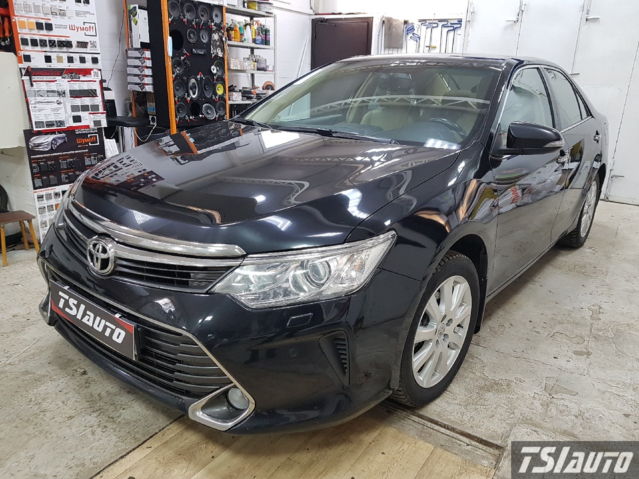 Правильная шумоизоляция Toyota Camry V50 / V55 в Архангельске