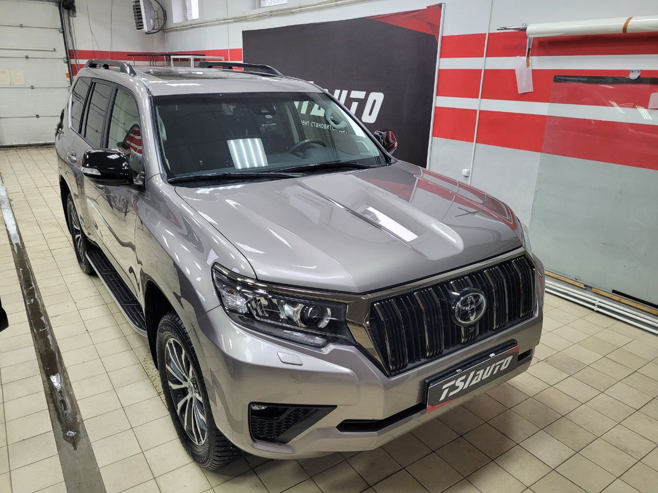 Шумоизоляция Toyota Land Cruiser Prado 150 в Архангельске