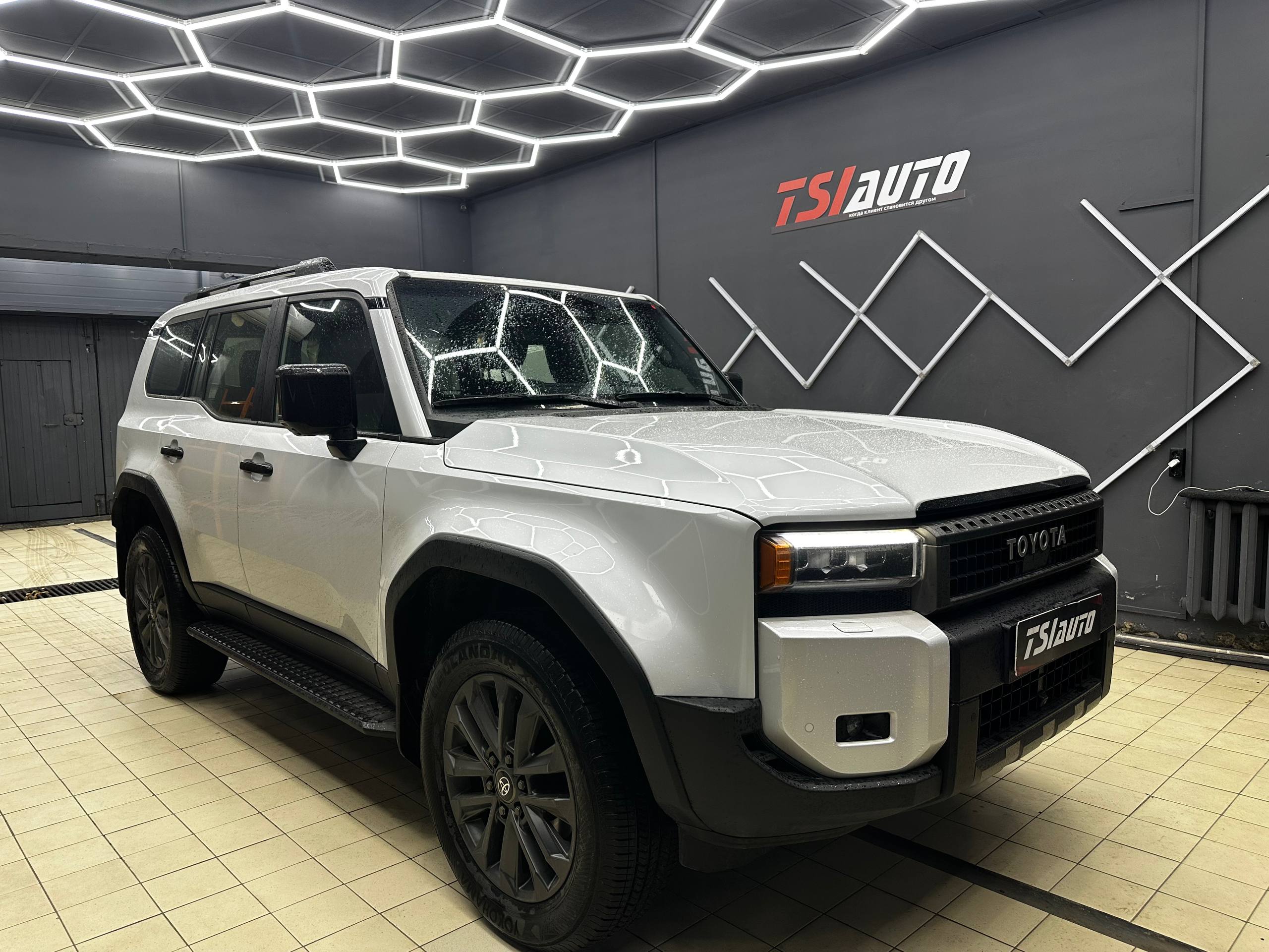 Шумоизоляция Toyota Land Cruiser Prado 250 в Архангельске